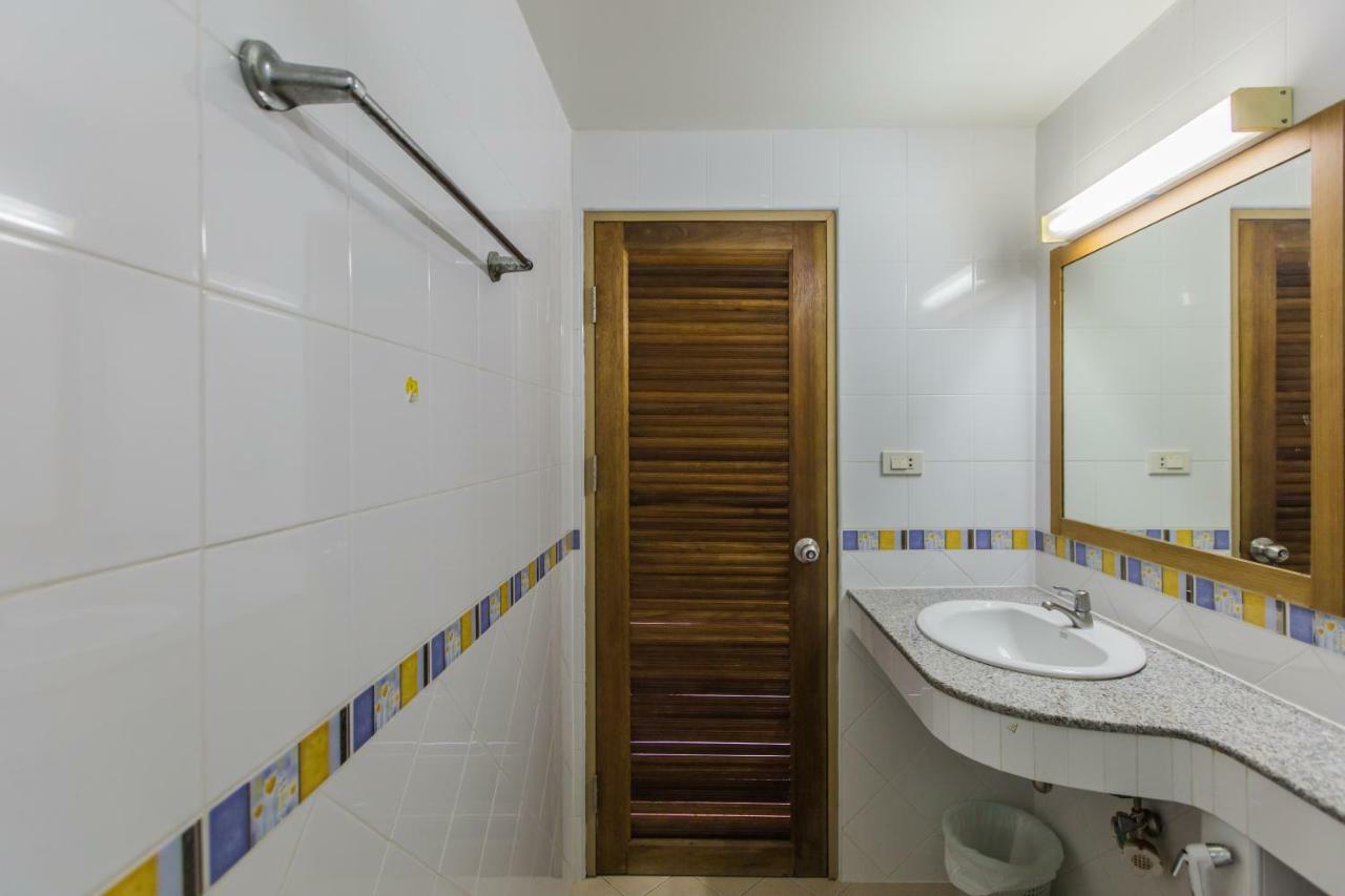Chongko Guesthouse Phuket Εξωτερικό φωτογραφία