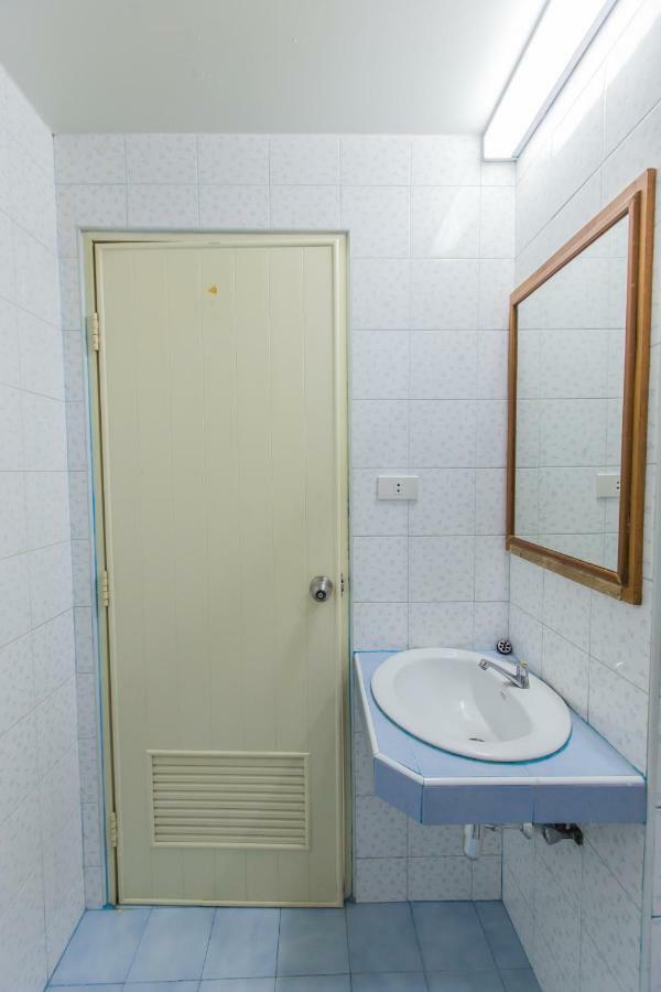 Chongko Guesthouse Phuket Εξωτερικό φωτογραφία